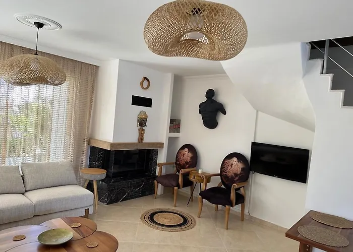 Detached House With Pool In Alacati * Çeşme