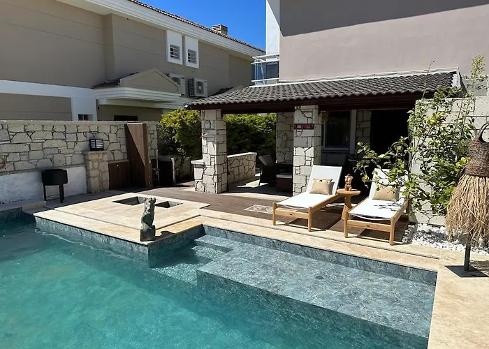 Detached House With Pool In Alacati Villa