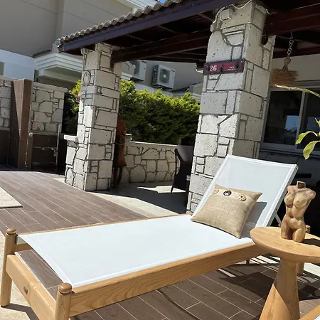 Detached House With Pool In Alacati