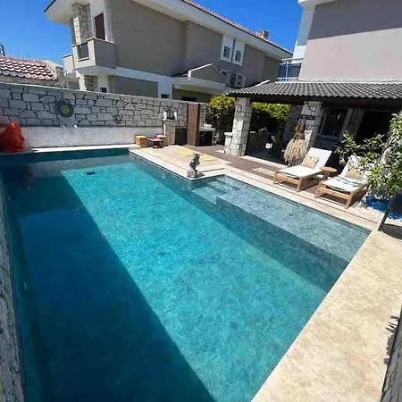 Detached House With Pool In Alaçatı Villa *