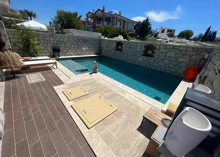Detached House With Pool In Alaçatı Villa *
