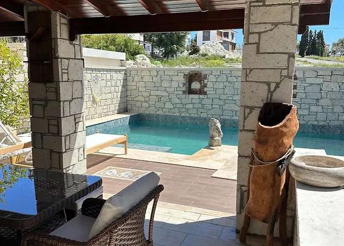 Detached House With Pool In Alacati فيلة Çeşme