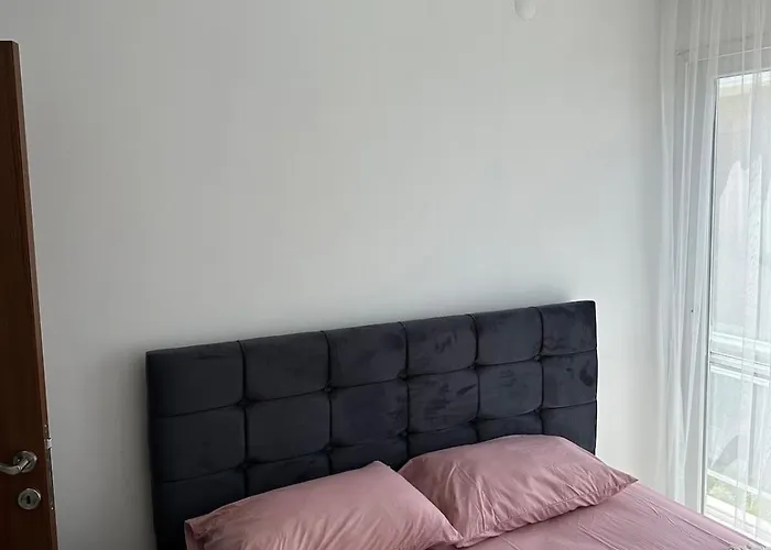 Detached House With Pool In Alacati فيلة