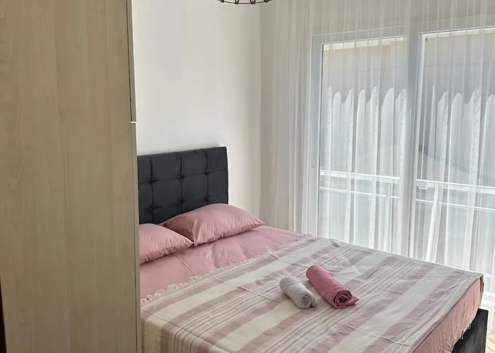 Villa Detached House With Pool In Alaçatı